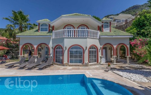 ID: 7124 4+1 Villa, 300 m2 in Tepe, Alanya, Turkey 