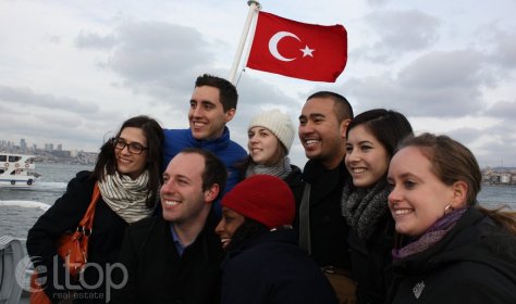 В 2018-м в Турцию приехало жить на 24% больше иностранцев