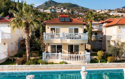 ID: 9365 3+1 Villa, 220 m2 in Tepe, Alanya, Turkey 