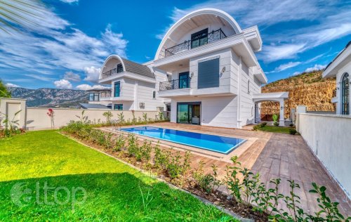 ID: 4945 5+1 Villa, 315 m2 in Kargicak, Alanya, Turkey 